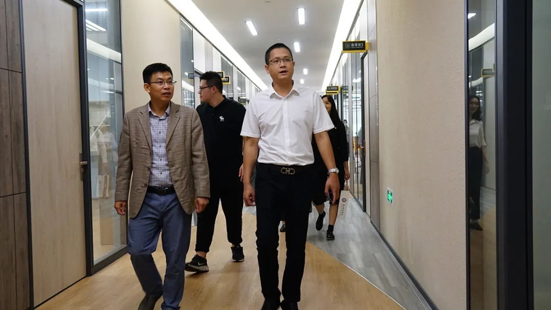 参观教师发展中心